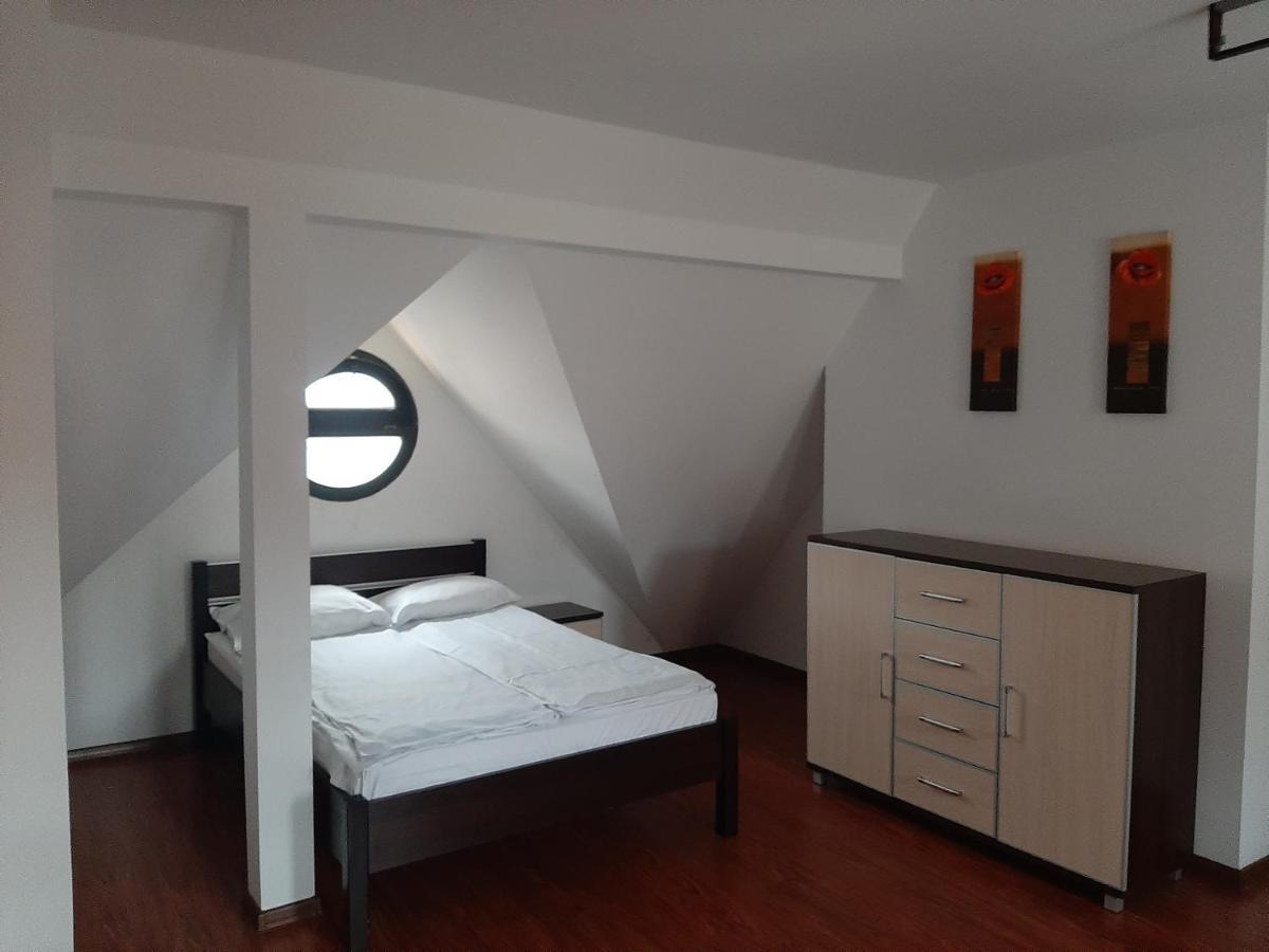 Apartamenty Portowe Mikołajki Екстериор снимка