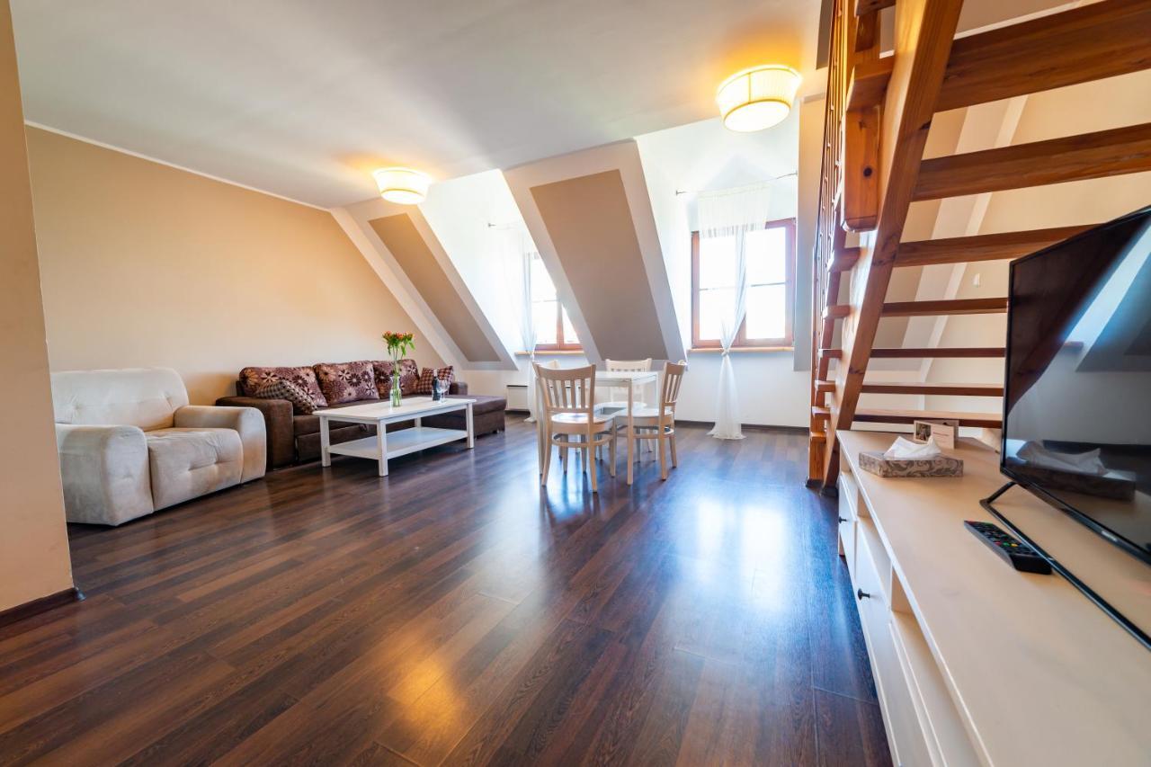 Apartamenty Portowe Mikołajki Екстериор снимка