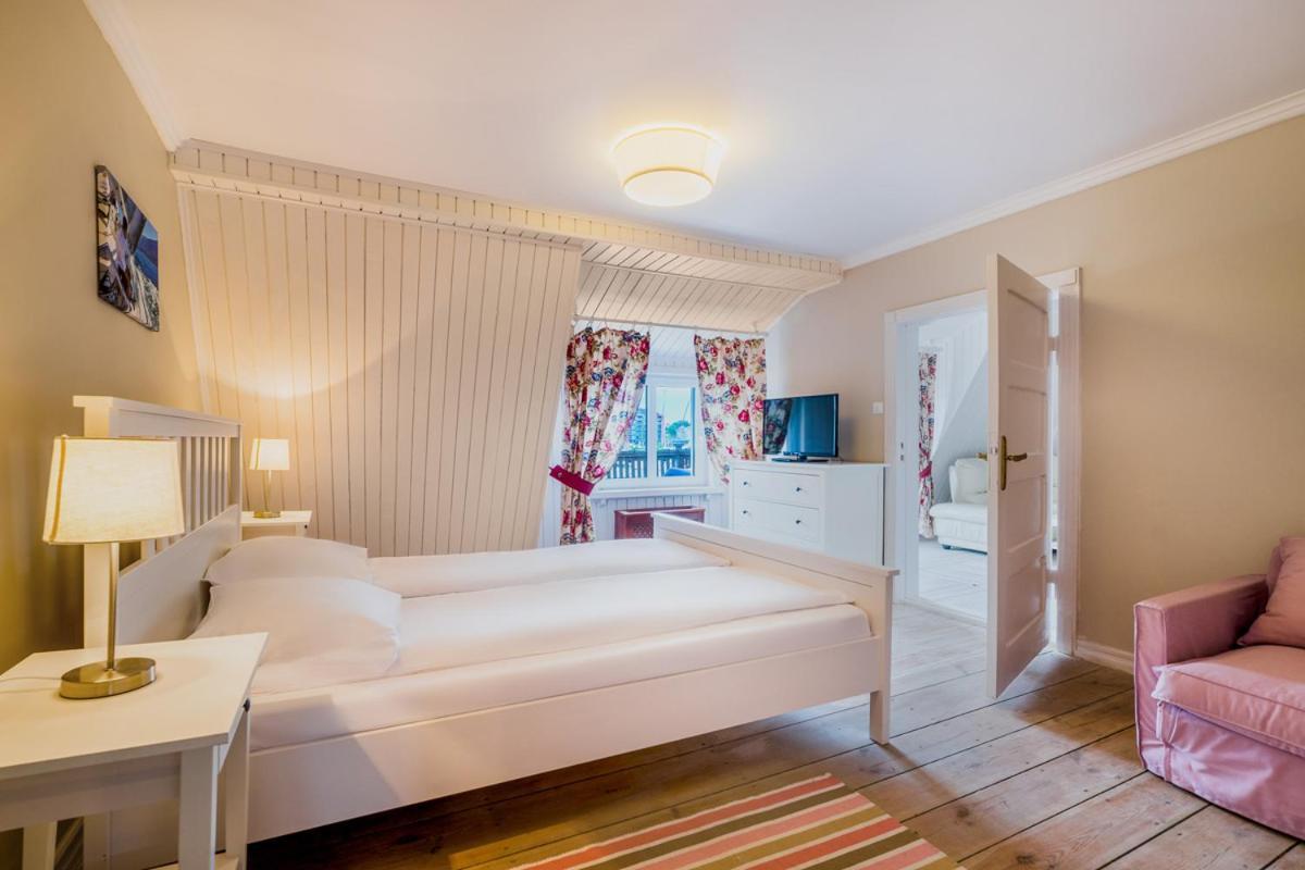 Apartamenty Portowe Mikołajki Екстериор снимка