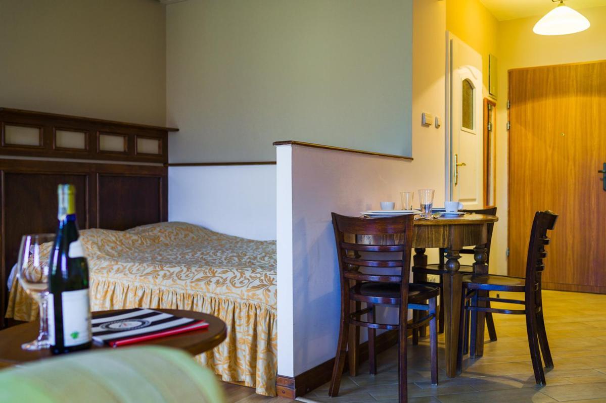 Apartamenty Portowe Mikołajki Екстериор снимка