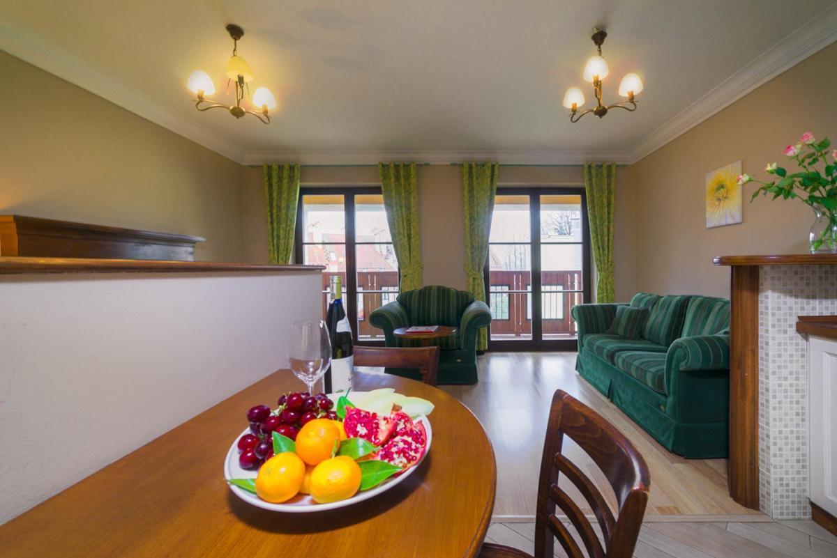 Apartamenty Portowe Mikołajki Екстериор снимка