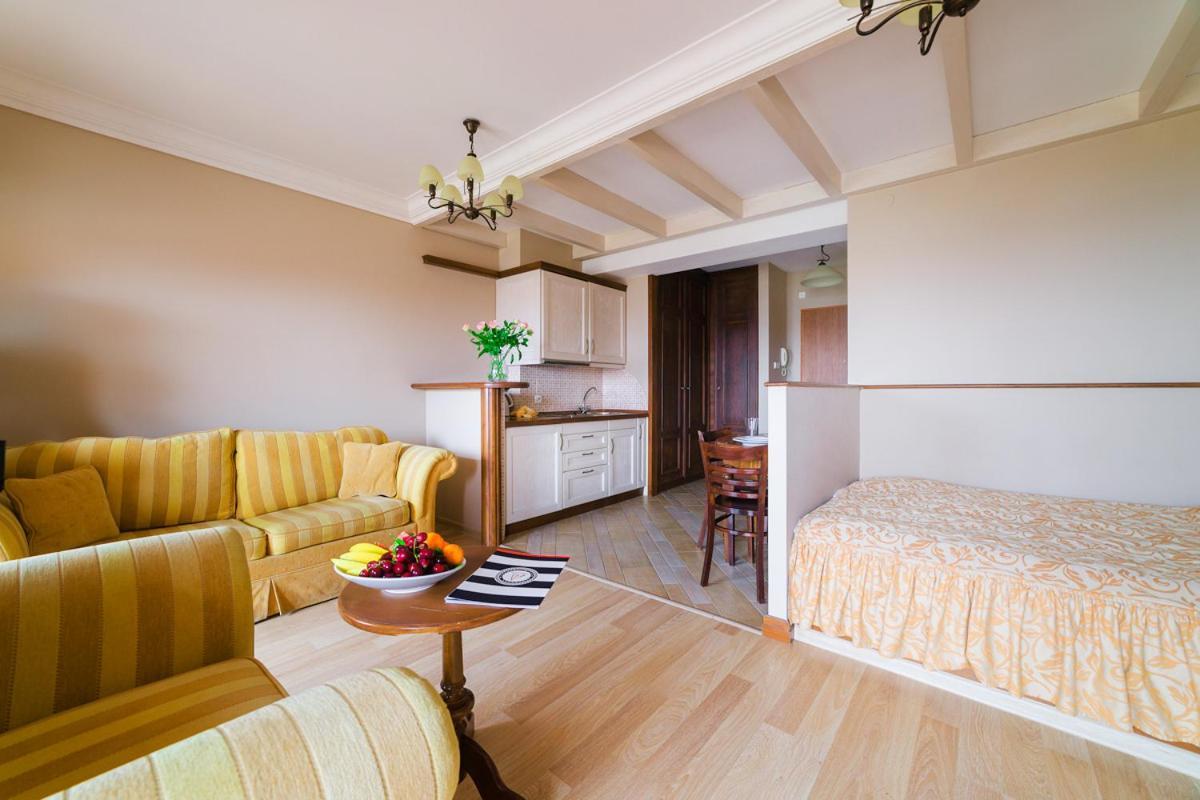Apartamenty Portowe Mikołajki Екстериор снимка